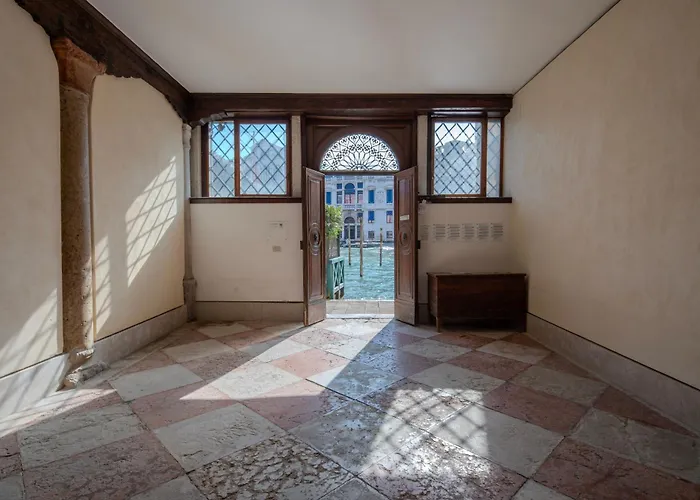 Ca' Marcello Ponente * البندقية