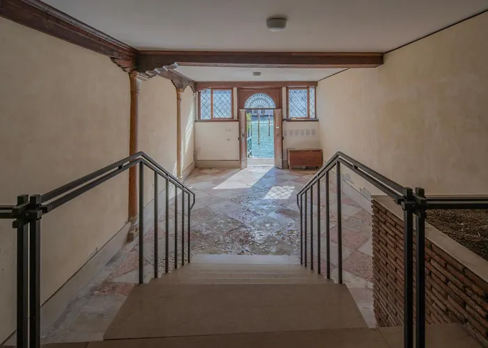 Ca' Marcello Ponente * البندقية